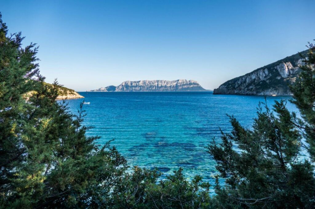 Blick auf das Meer in Sardinien